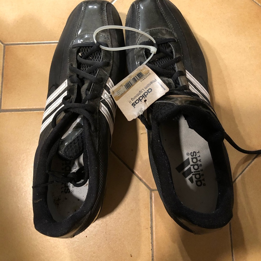Adidas baseball cleats